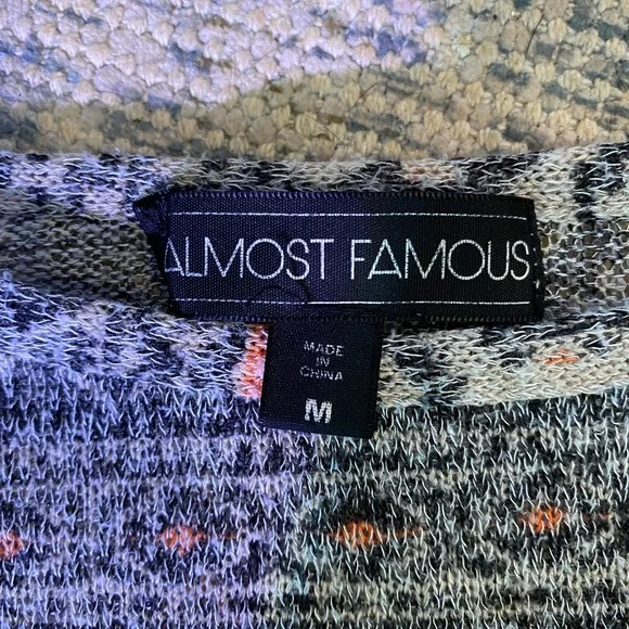 Almost famous Womens size M loose fit loose knit sweater blouse - Picture 2 of 4